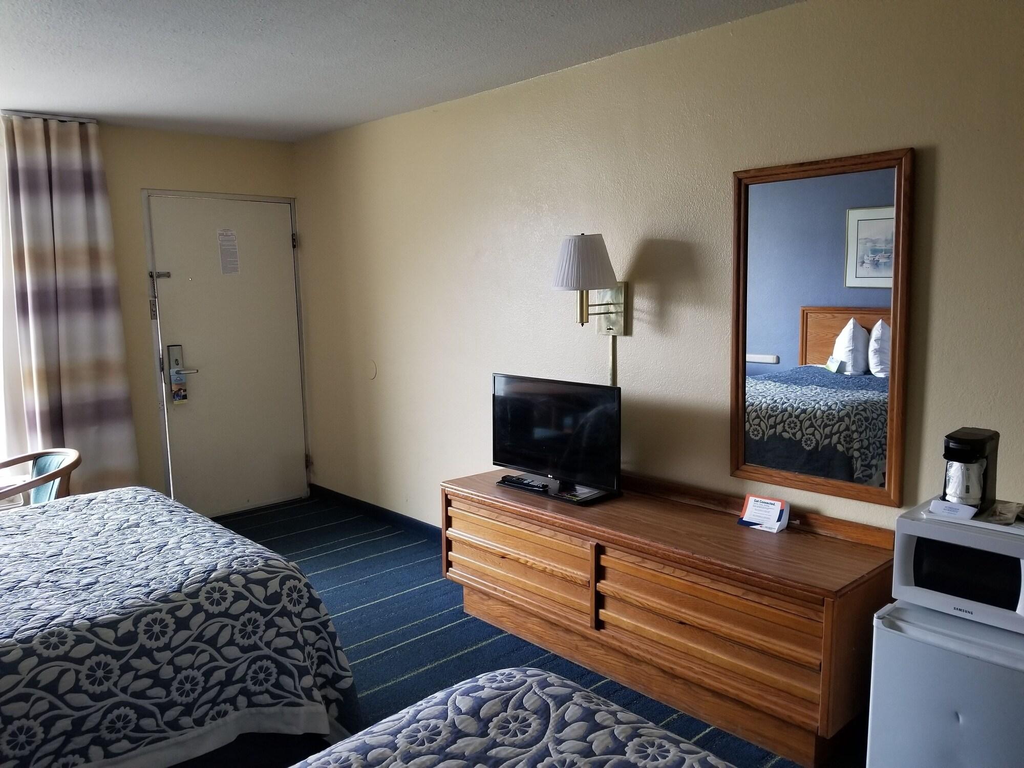 Days Inn By Wyndham South Hill Exterior foto